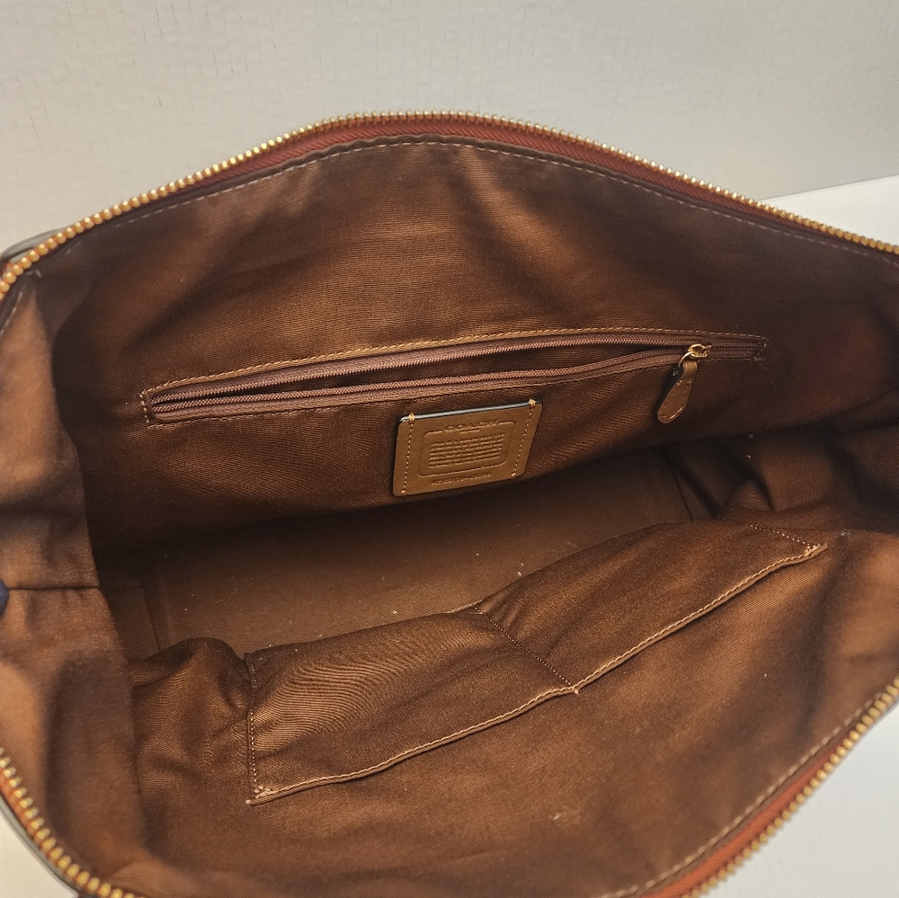 Coach purse - Picture 6 of 14